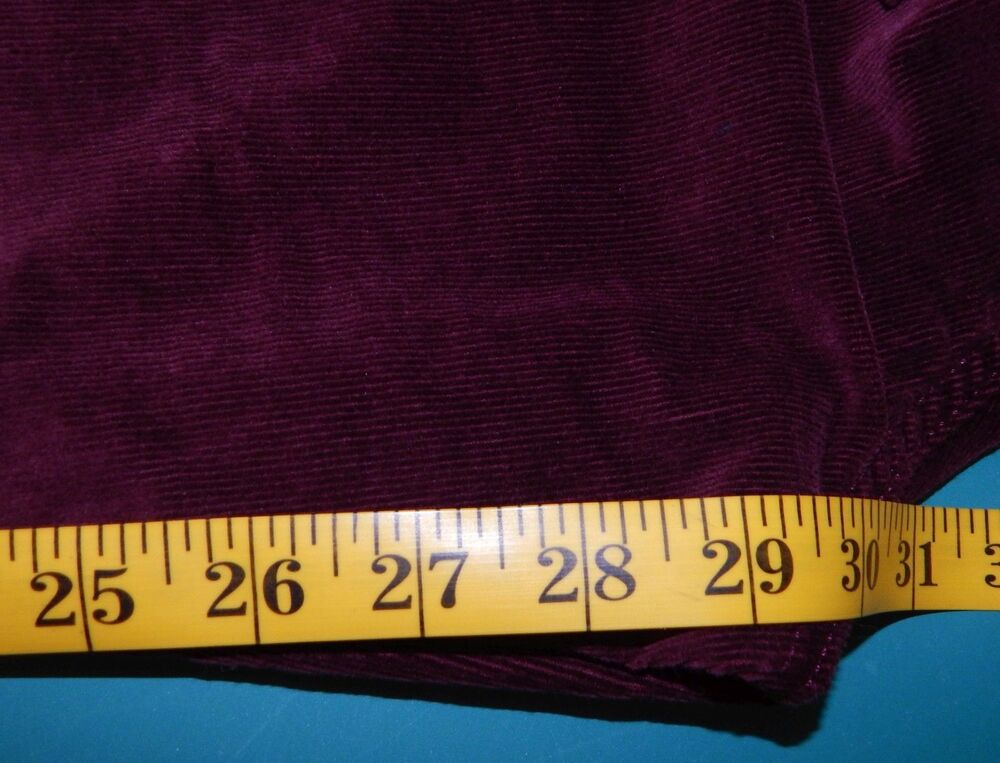 NWT Levi’s Classic Straight Corduroy Jeans Women's Size 4M Burgundy Retail $59 - Picture 10 of 16